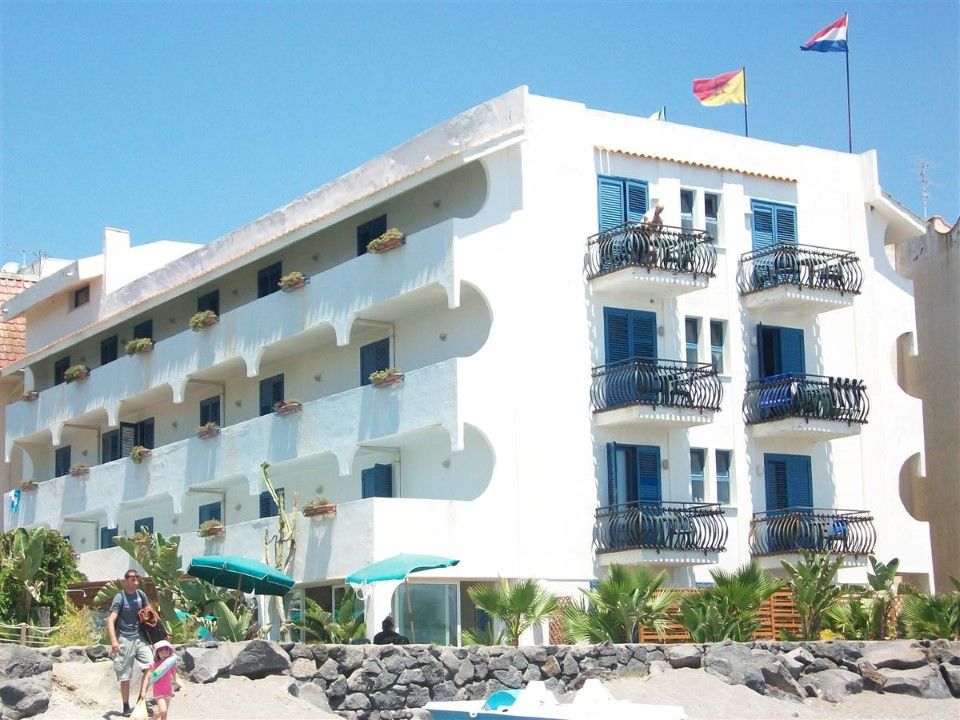 Hotel Baia Degli Dei Giardini-Naxos Buitenkant foto