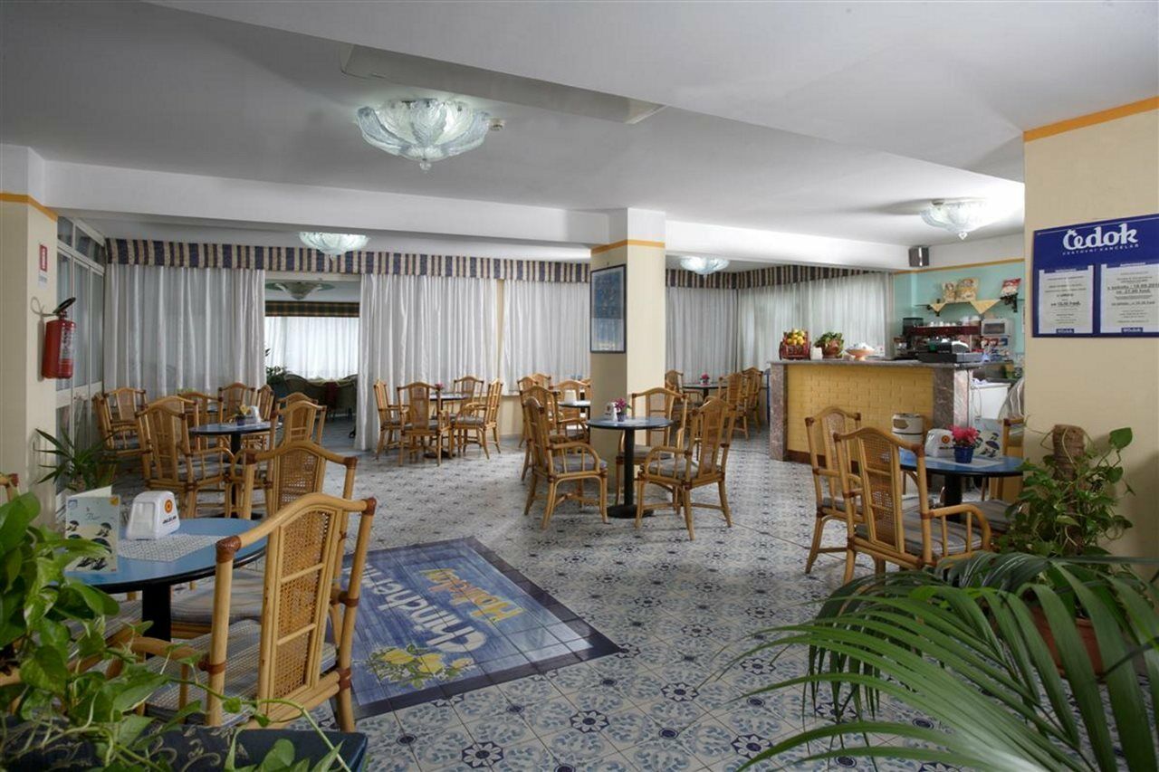 Hotel Baia Degli Dei Giardini-Naxos Buitenkant foto